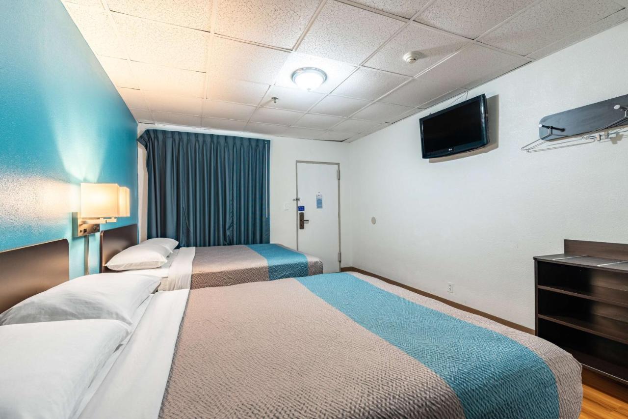 Motel 6-Elmsford, Ny - White Plains ภายนอก รูปภาพ