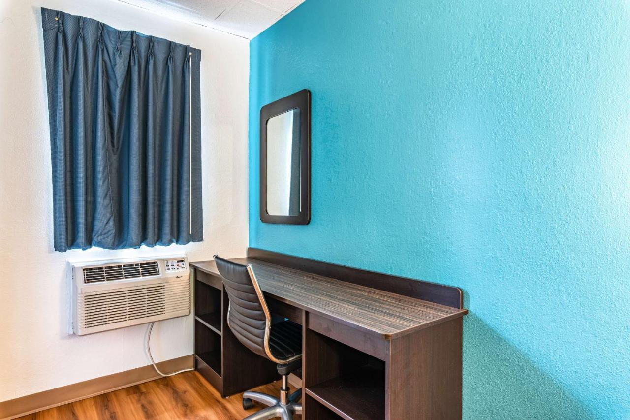 Motel 6-Elmsford, Ny - White Plains ภายนอก รูปภาพ