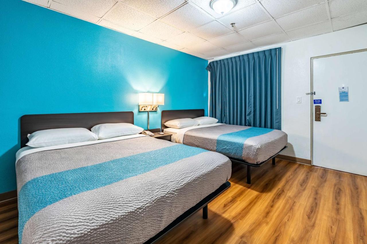 Motel 6-Elmsford, Ny - White Plains ภายนอก รูปภาพ