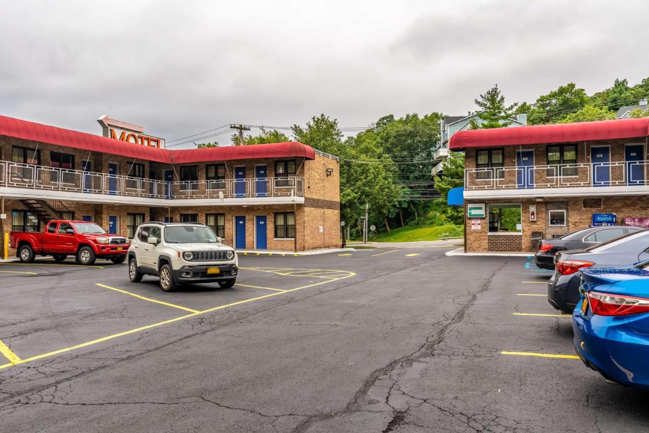 Motel 6-Elmsford, Ny - White Plains ภายนอก รูปภาพ